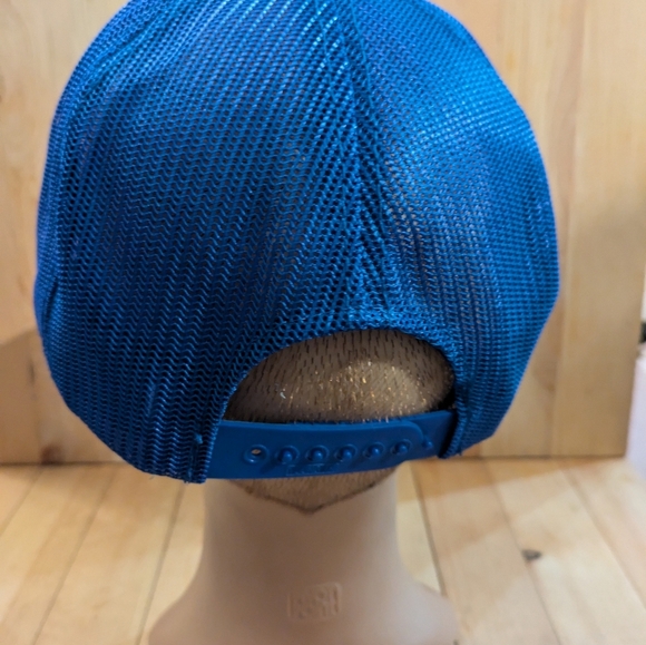 Blue and Cream Trucker Hat - Picture 4 of 7